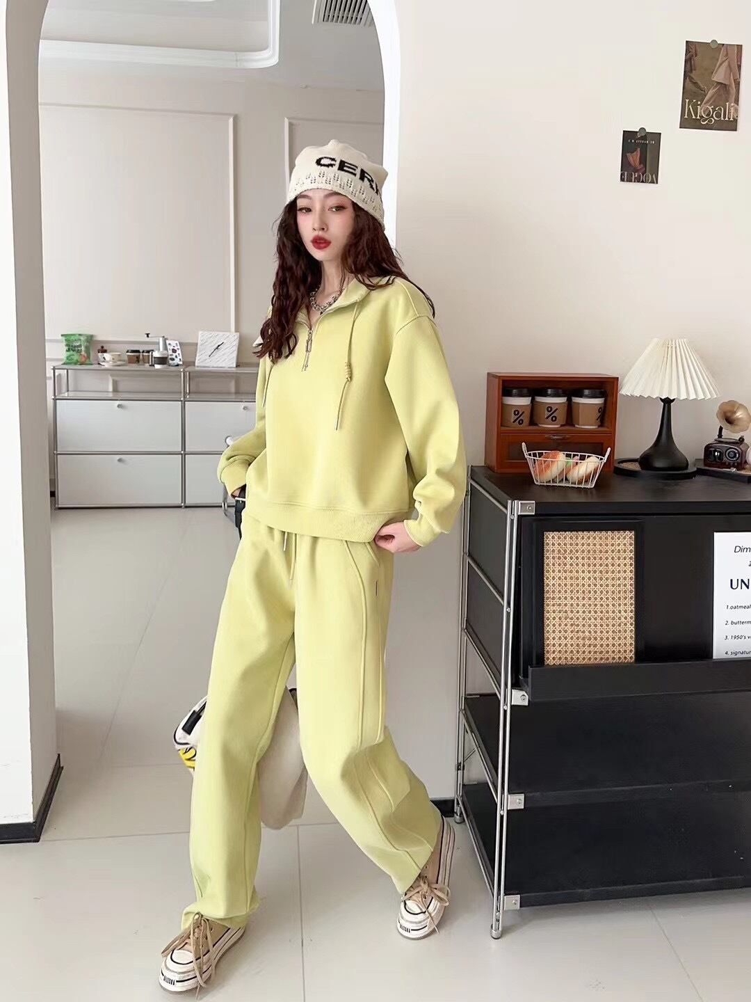 【set】パーカー×カジュアルパンツセット  W10555