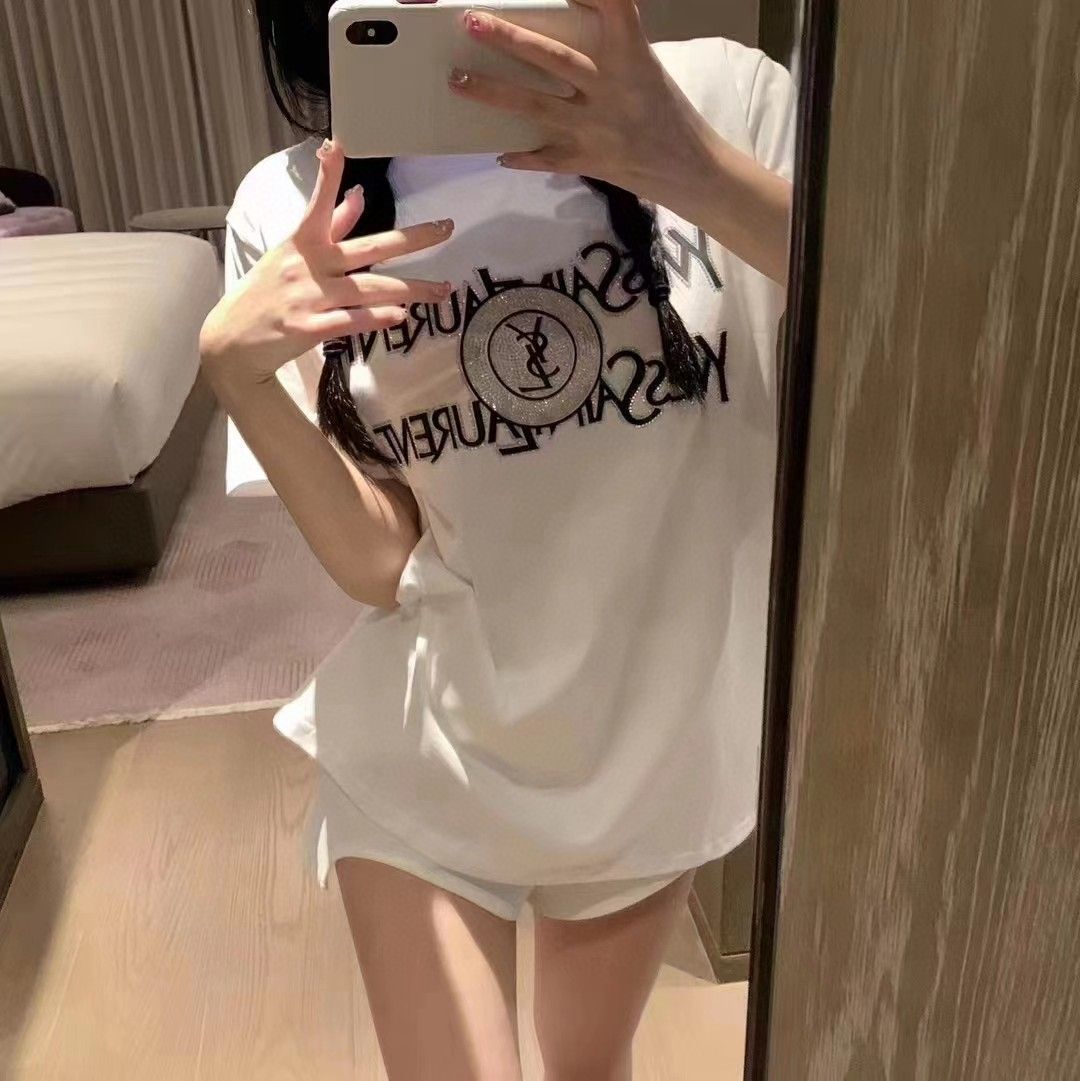 【Tops】ラインストーンTシャツ T01624