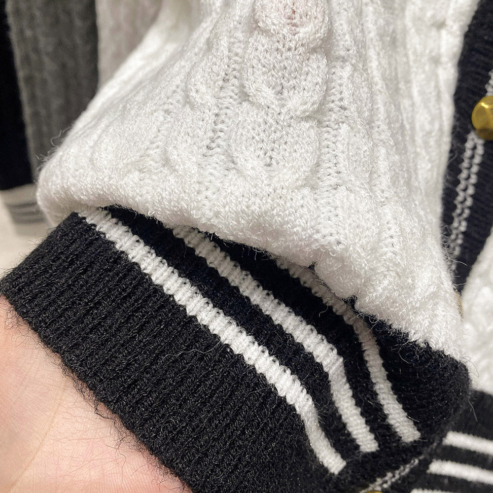 【Outer】3色展開配色カーディカン W13131