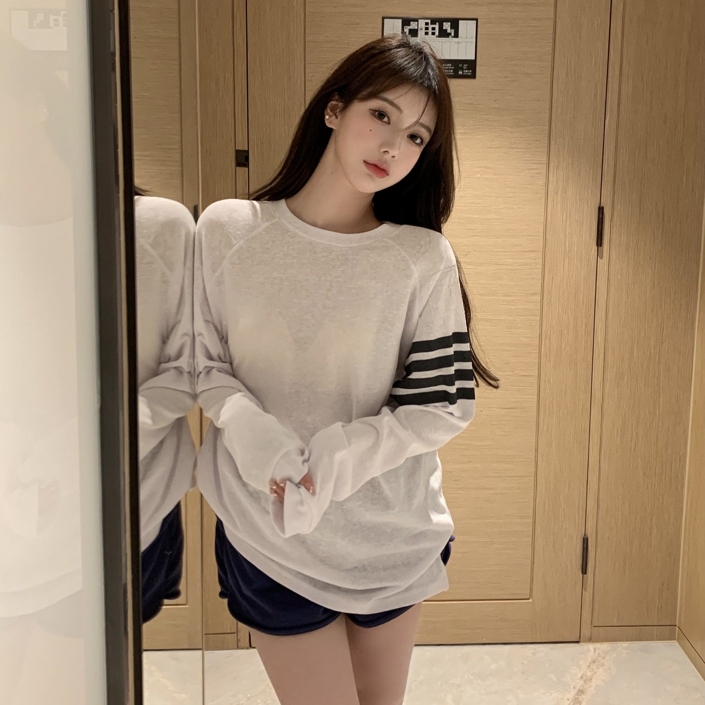 【Tops】4色展開Tシャツ T01012