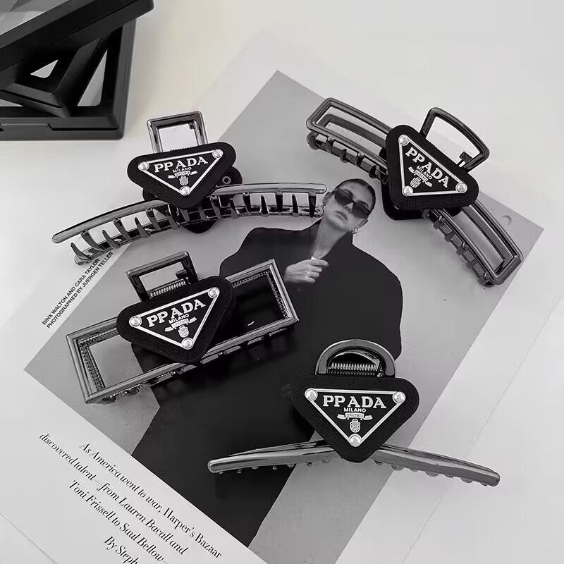【雑貨】三角形クロウクリップ T0976