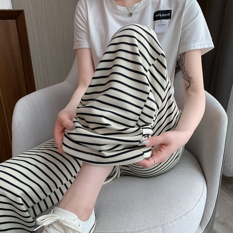 【Bottoms】新作アイテム~ロゴ刺繍ボーダー柄ワイドパンツ Z-6489