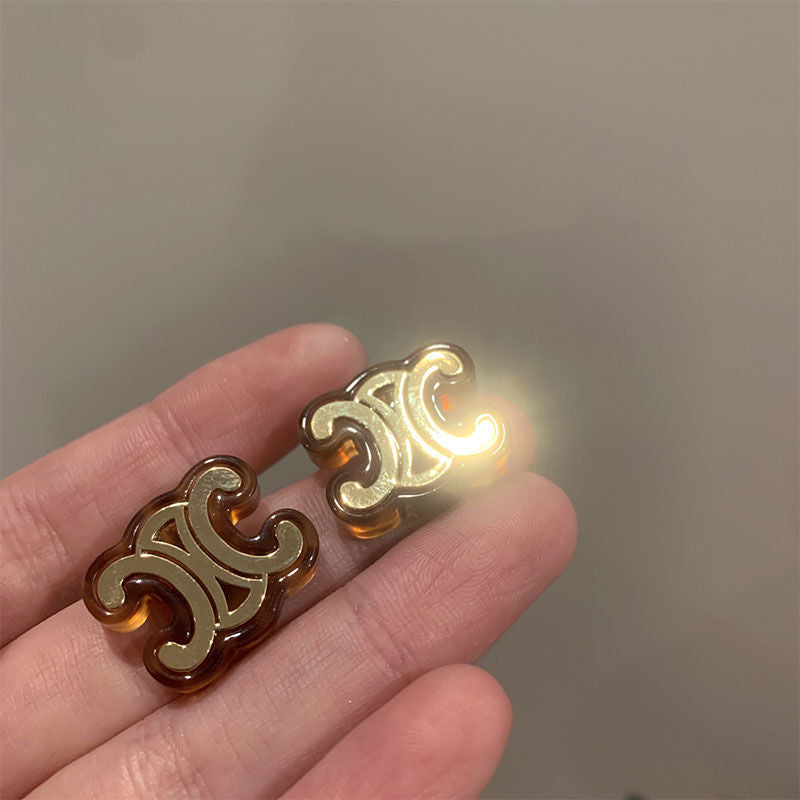 【雑貨】英字柄ピアスアクセサリー T0277