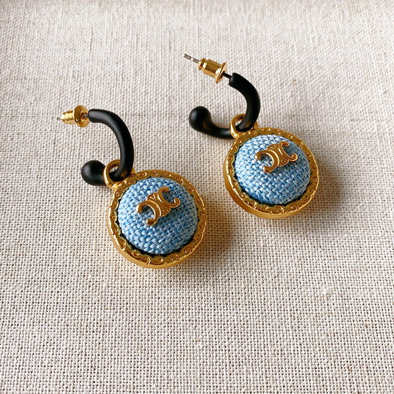 【雑貨】4色選択可ピアス T0773