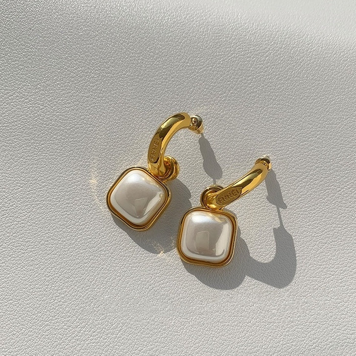 【雑貨】パールデザインピアス T0766