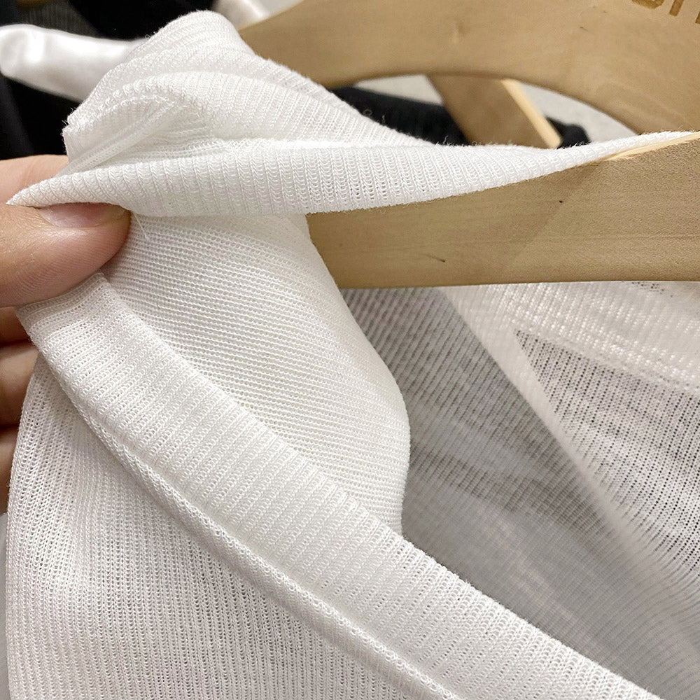 【Tops】肩パッド入り長袖Tシャツ T0350