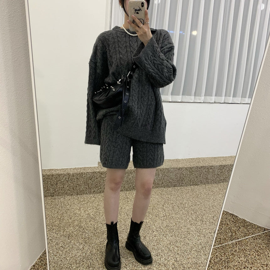 【Set】カジュアルセーター+5分丈パンツ2点セット T01106