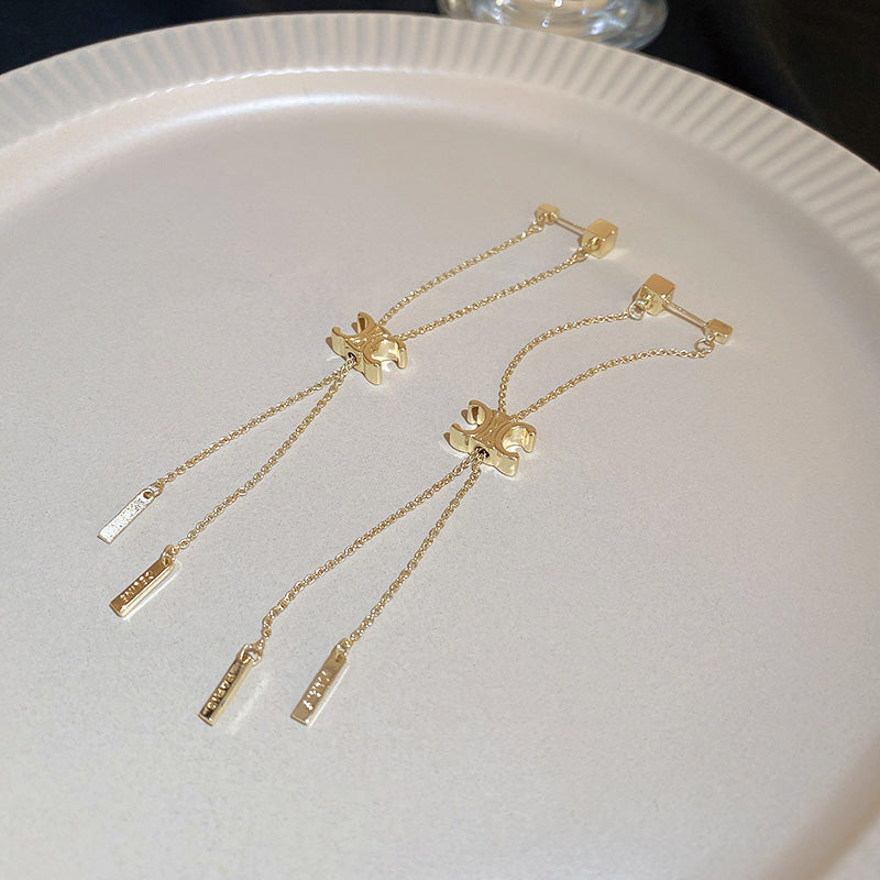 【雑貨】英字柄ロングピアスアクセサリー W10992