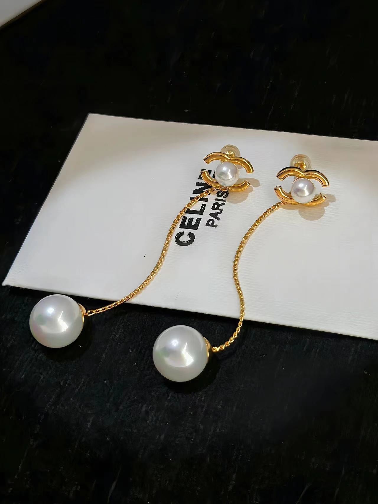 【雑貨】ビーズデザインドロップピアス W11098