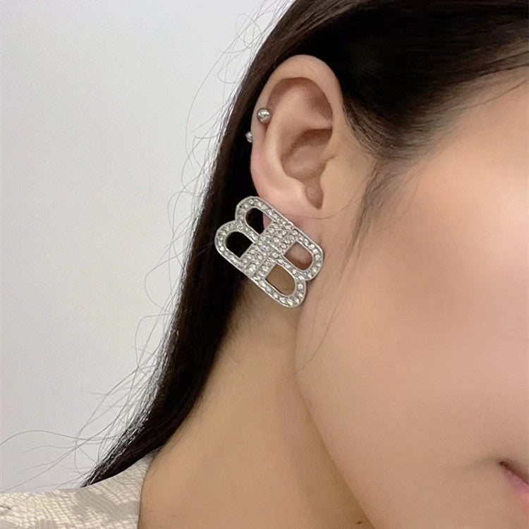 【雑貨】2色展開ピアス W12190
