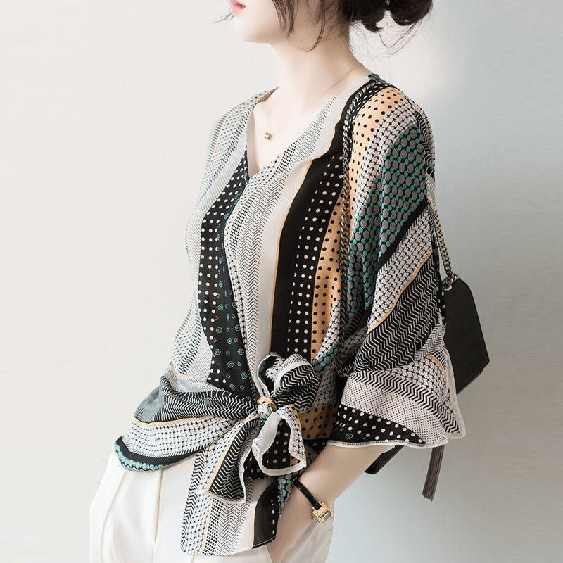 【Tops】こなれ感~オフィス通勤Vネックきれいめ春夏手触り良くシャツ W-5637