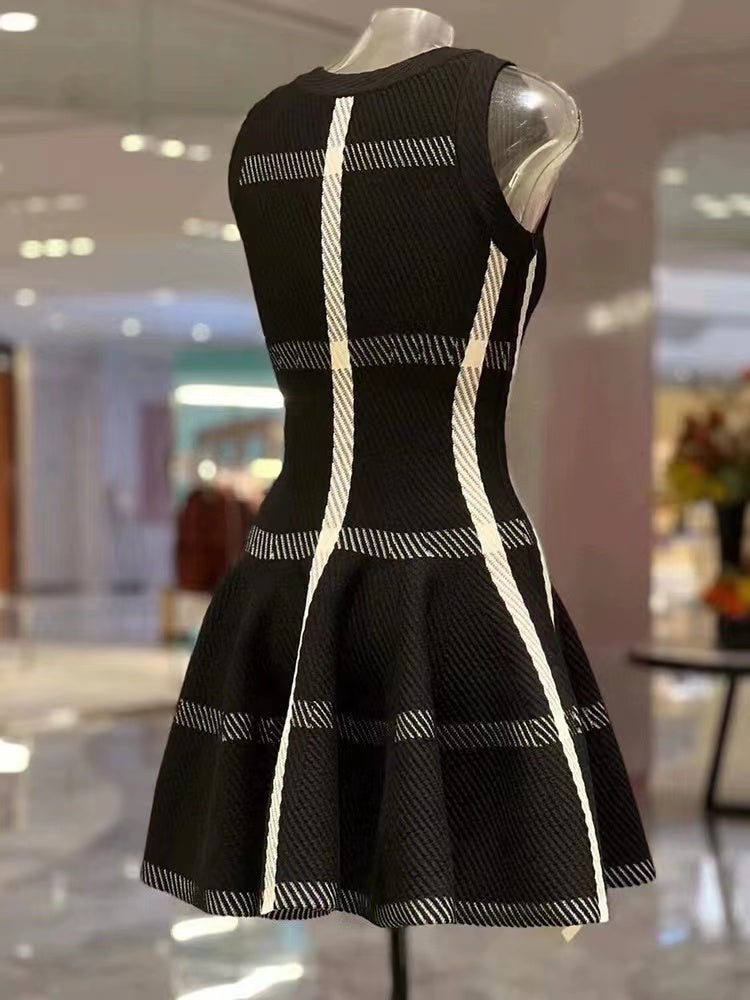 【Dress】ノースリーブワンピース W10851