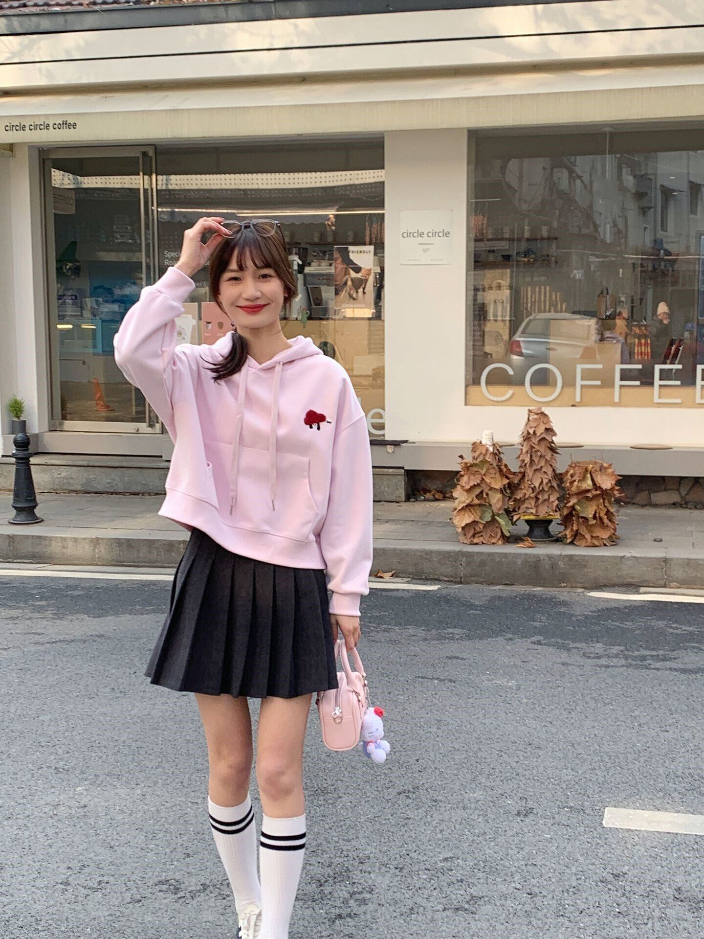 【tops】ショート丈フーディーパーカー Z6738