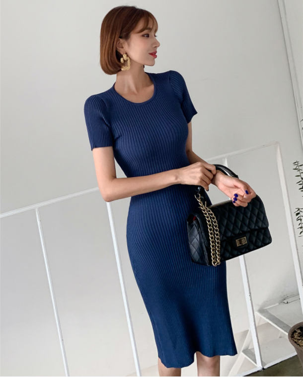【Dress】女性らしく~フェミニン人気バックレス柔らかい半袖タイトニットワンピース Z-4823