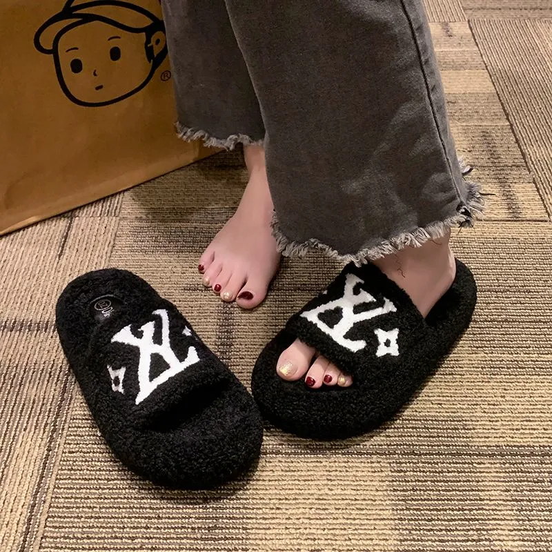 【Shoes】新入荷~疲れない厚底ラムウールスリッパ Z-6485