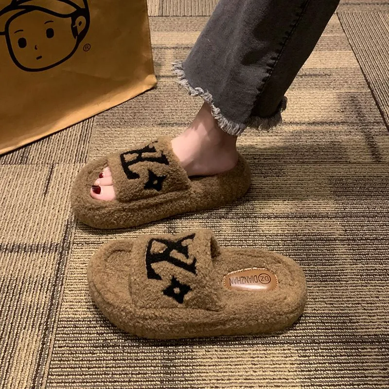 【Shoes】新入荷~疲れない厚底ラムウールスリッパ Z-6485