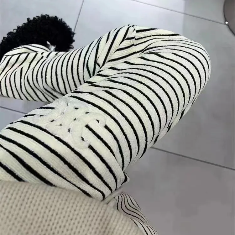【Bottoms】新作アイテム~ロゴ刺繍ボーダー柄ワイドパンツ Z-6489