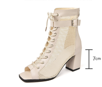 【Shoes】新作アイテム~透かし彫りパンプス W11552