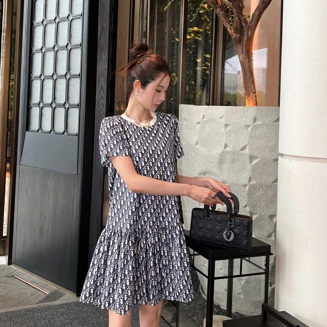 【Dress】きれいめ半袖デートワンピース Z6757