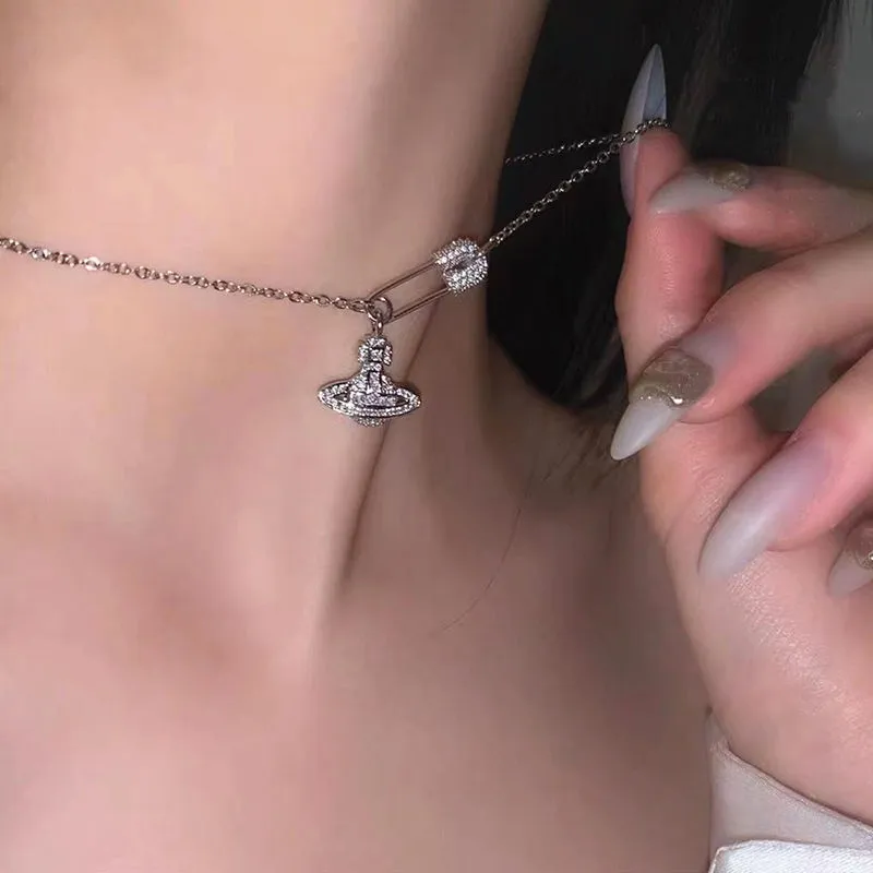 【雑貨】キラキラ可愛いパールネックレス Z6811