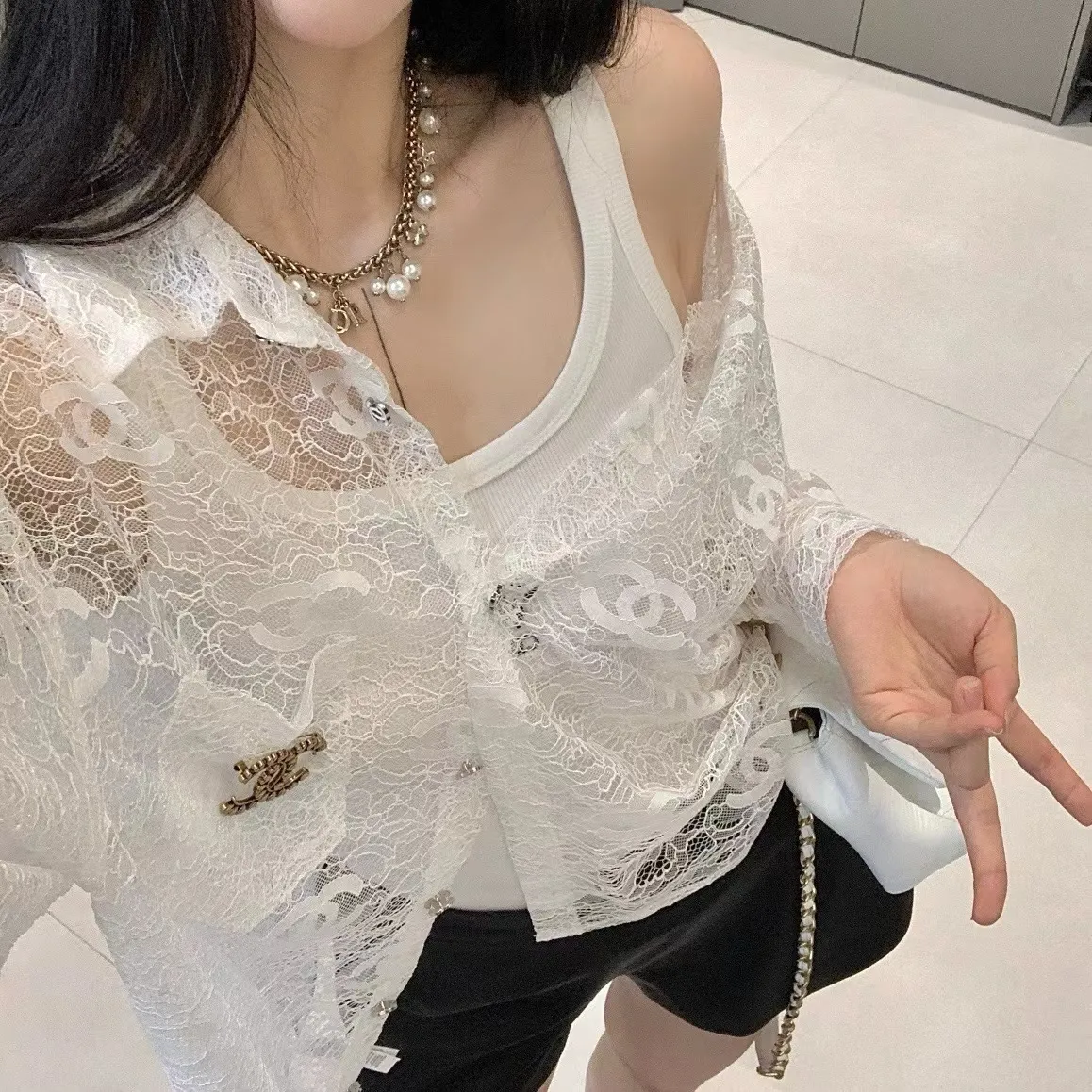 【Tops】透け感レースシャツ Z7072