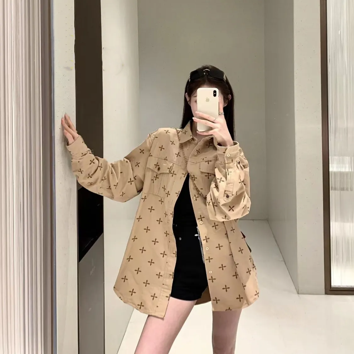 【Tops】ゆったり長袖シャツ Z7398