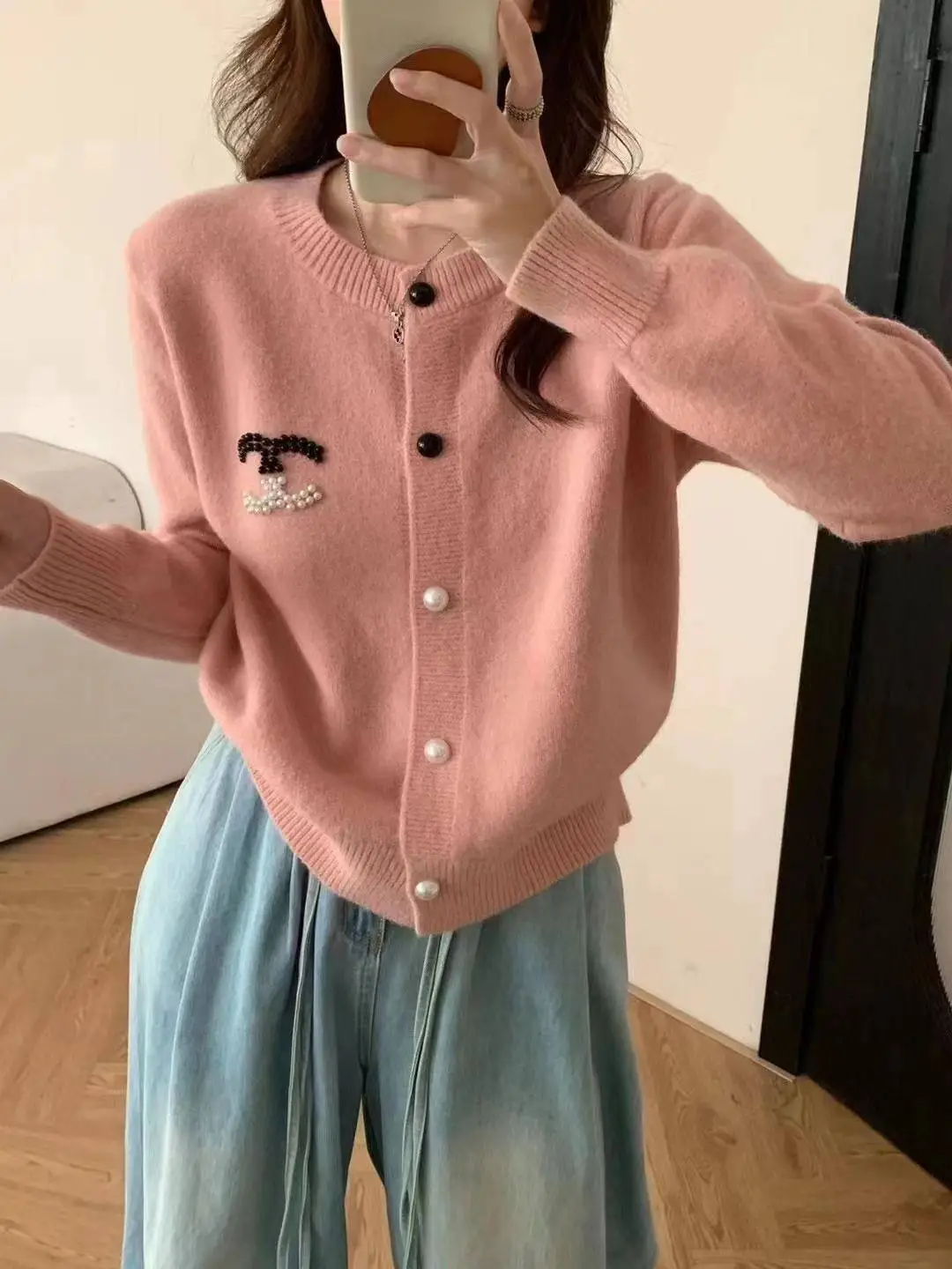 【Outer】パール付きカーディガン Z7434