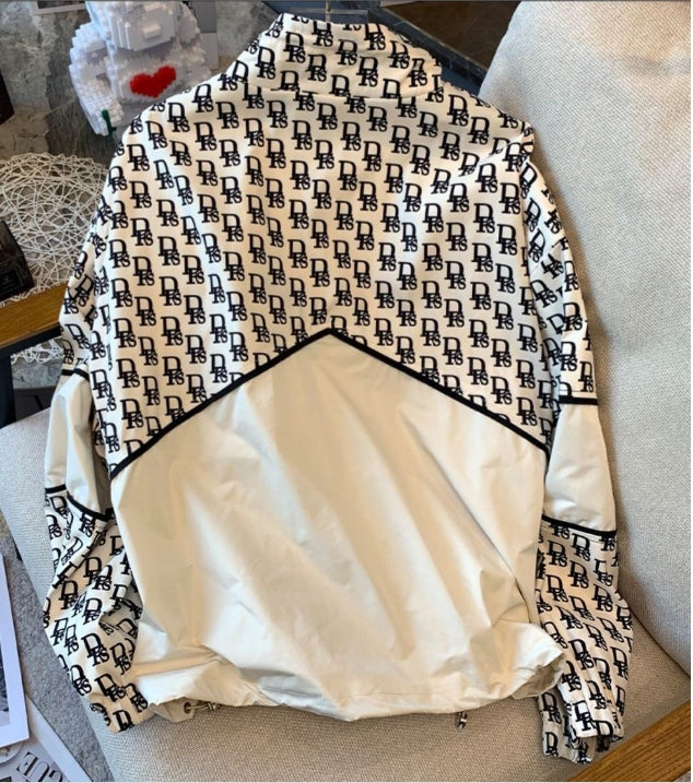【Outer】プリントトレンチコート W13785