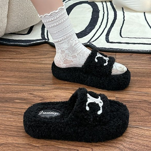 【Shoes】人気ラムウールスリッパ3色 Z7543