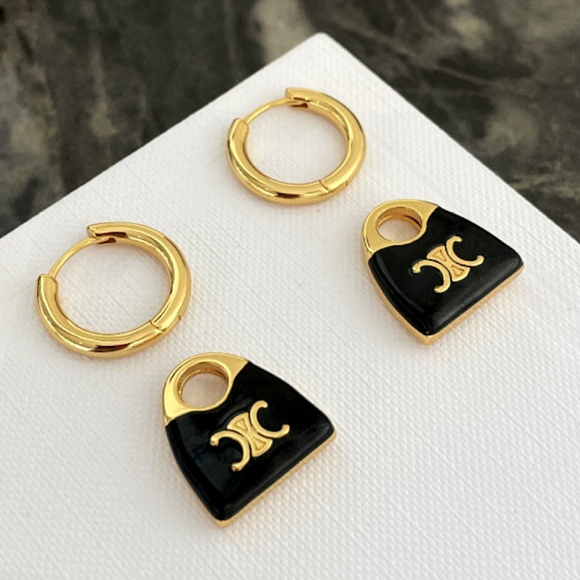 【雑貨】高級感イヤリング Z7707