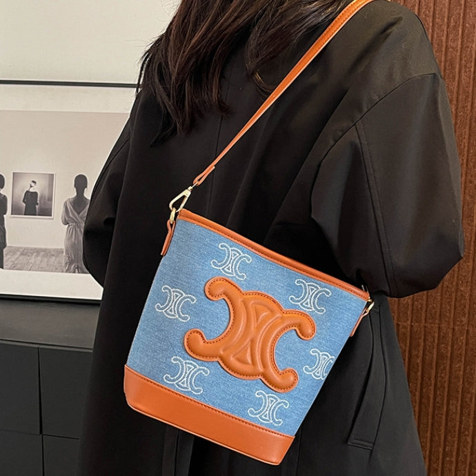 【雑貨】高級感ショルダーバッグ Z7768
