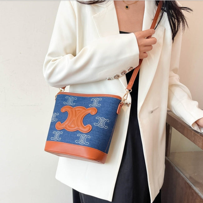 【雑貨】高級感ショルダーバッグ Z7768