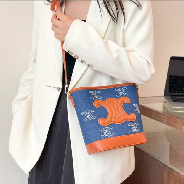 【雑貨】高級感ショルダーバッグ Z7768