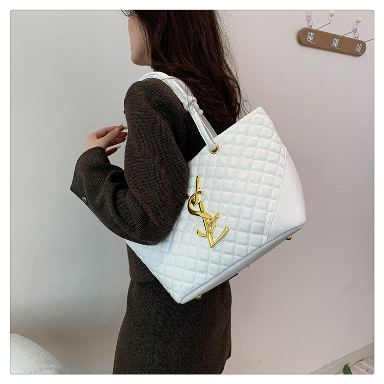 【雑貨】大容量ショルダーバッグ W13648