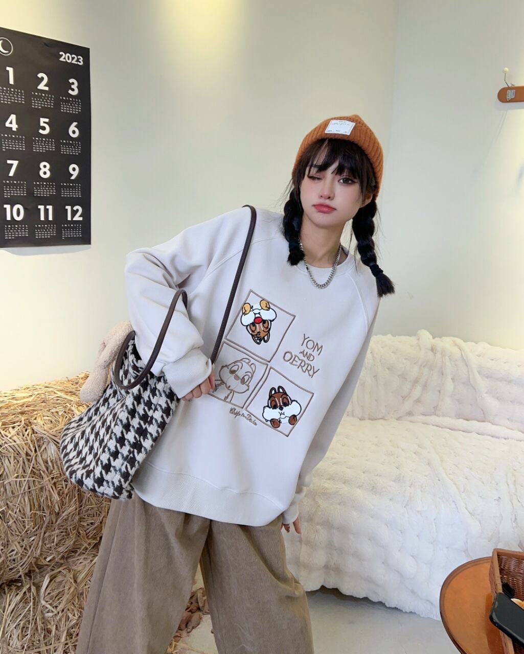 【tops】oversize刺繍スウェットK0119
