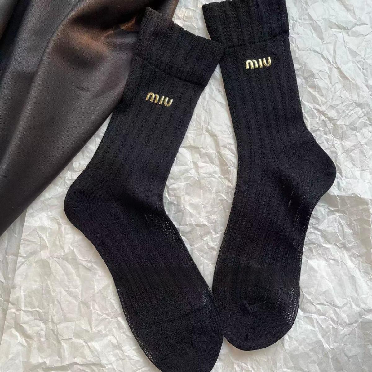 【雑貨】夏ぴったり2色展開靴下 T01524