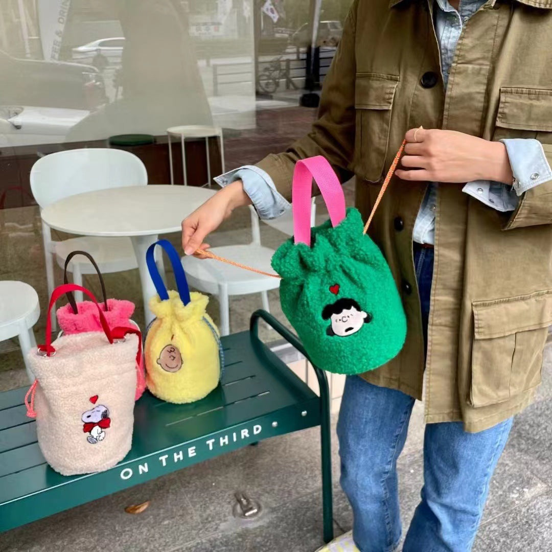 【雑貨】4色選択可ラムウールバッグ W14024