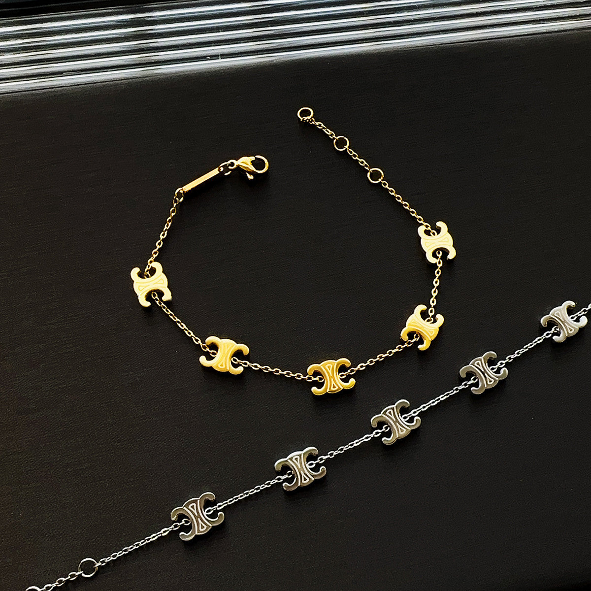 【雑貨】2色展開ブレスレット W12158