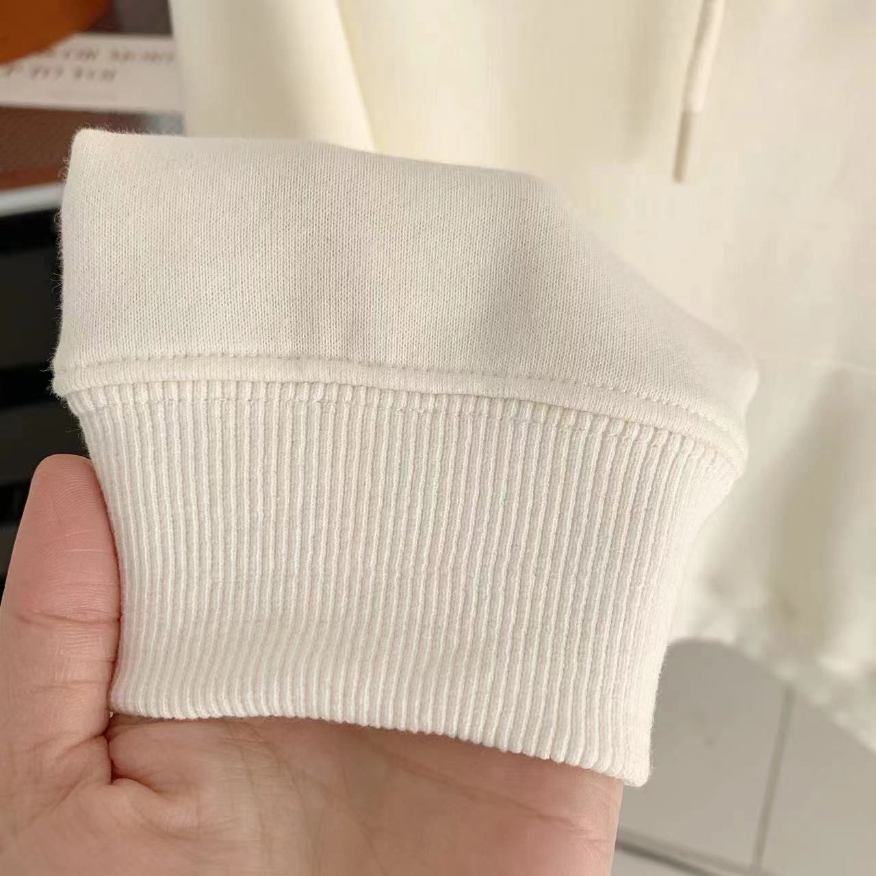 【tops】プリントフーディー M21426