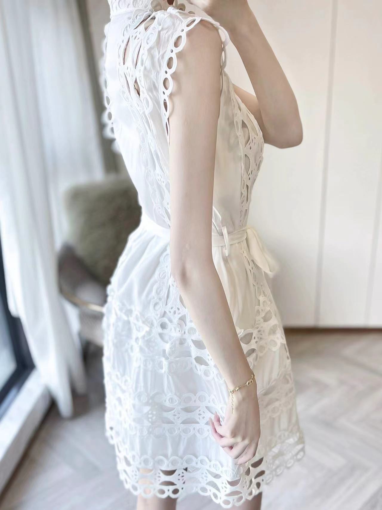 【Dress】透かし彫りシャツワンピース W12477