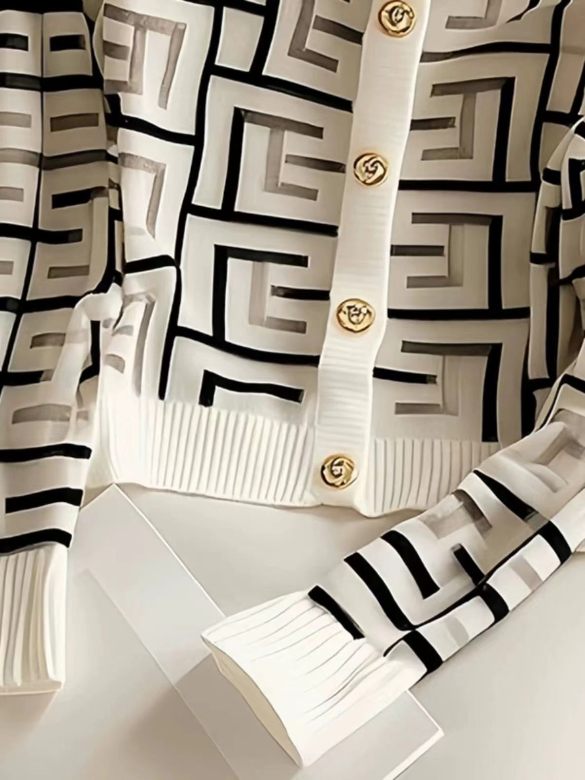 【Outer】高級感カーディカン W13460