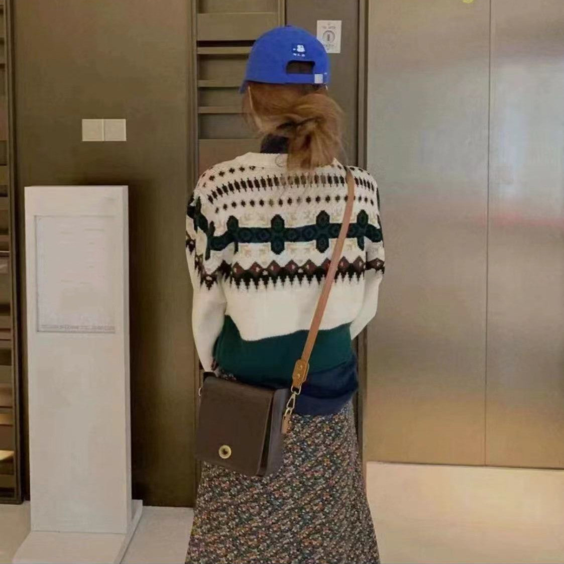 【Tops】配色ニット W10418