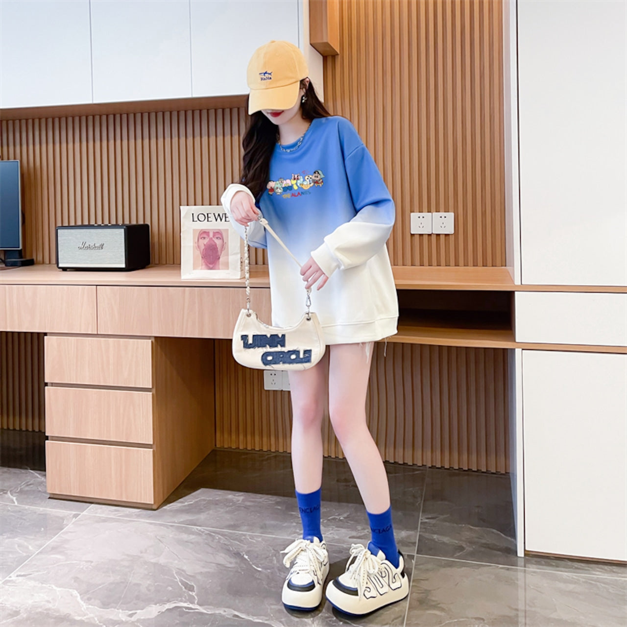 【Tops】グラデーションキャラクタープルオーバー W13985
