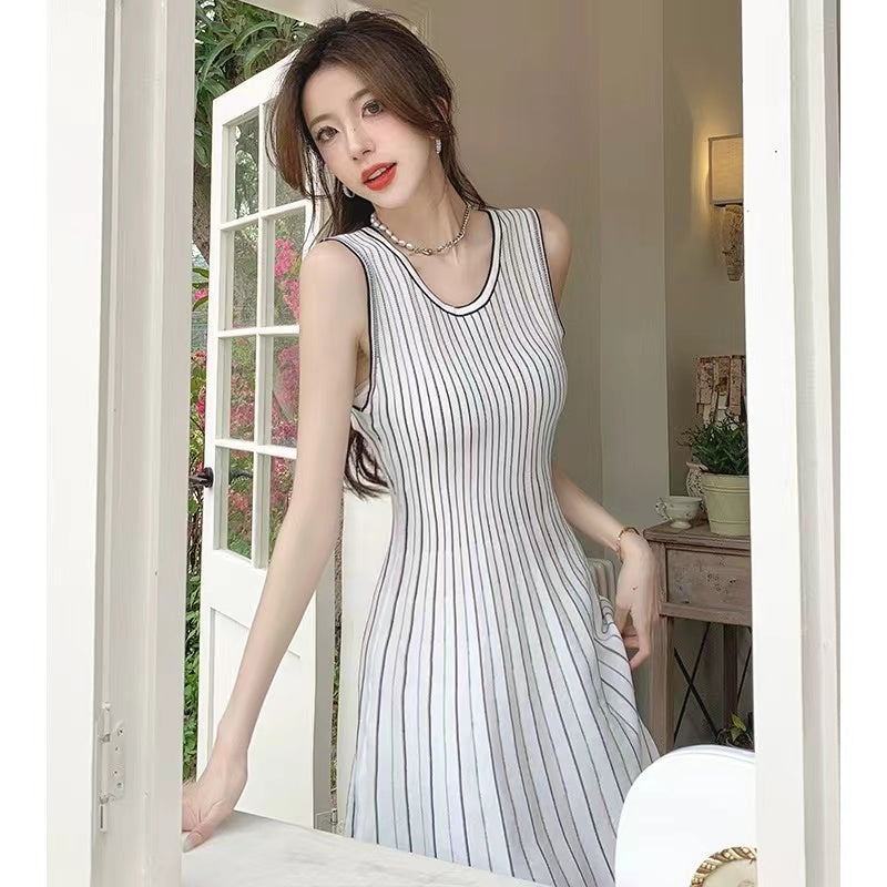 【Dress】ストラップ柄ワンピース W12177