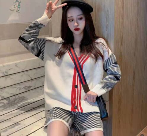 【set】大人可愛い!キャンパスショートパンツセーター2色2点セット