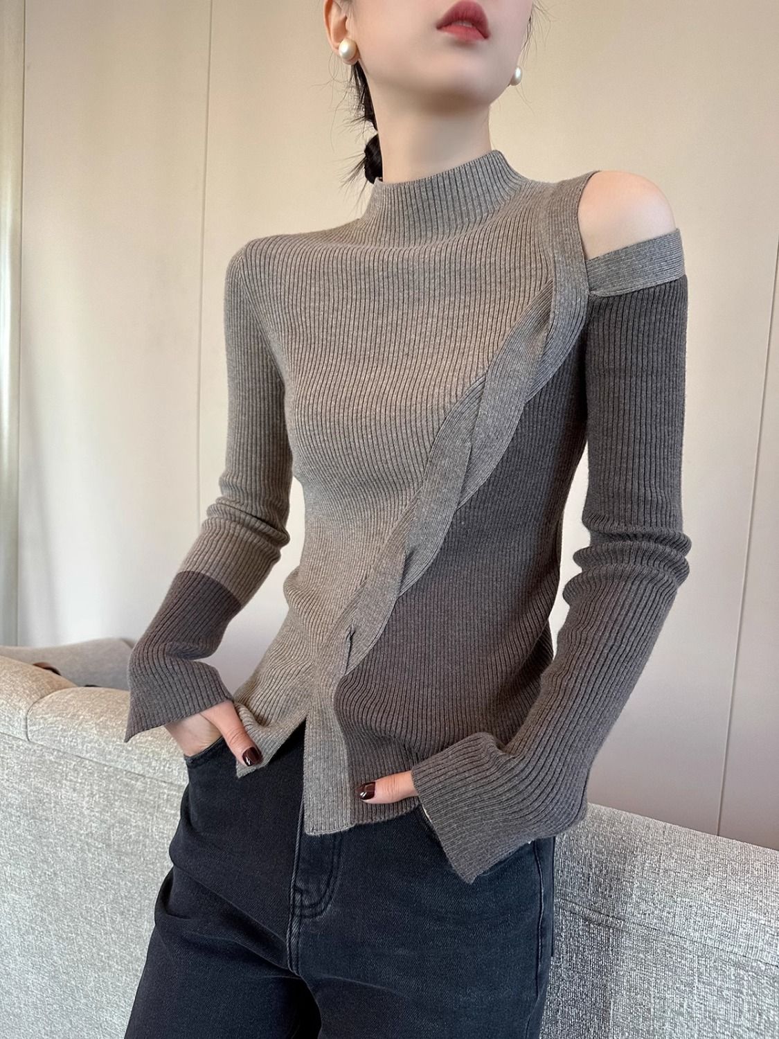 【Tops】肩見せ配色クロスニット Z7669