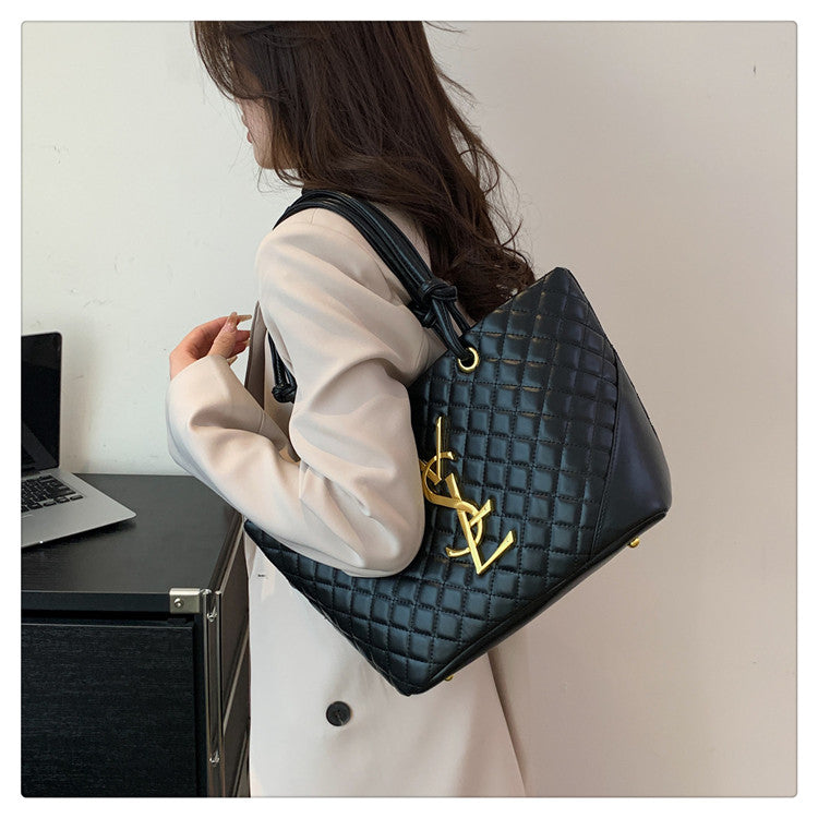 【雑貨】大容量ショルダーバッグ W13648