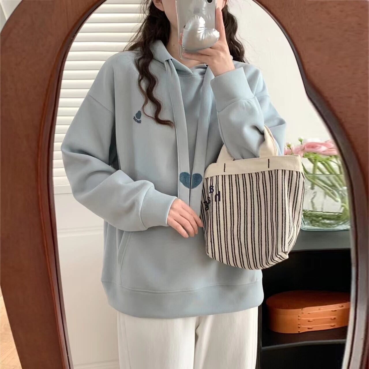 【tops】ハートプリント付きフーディー Z6680