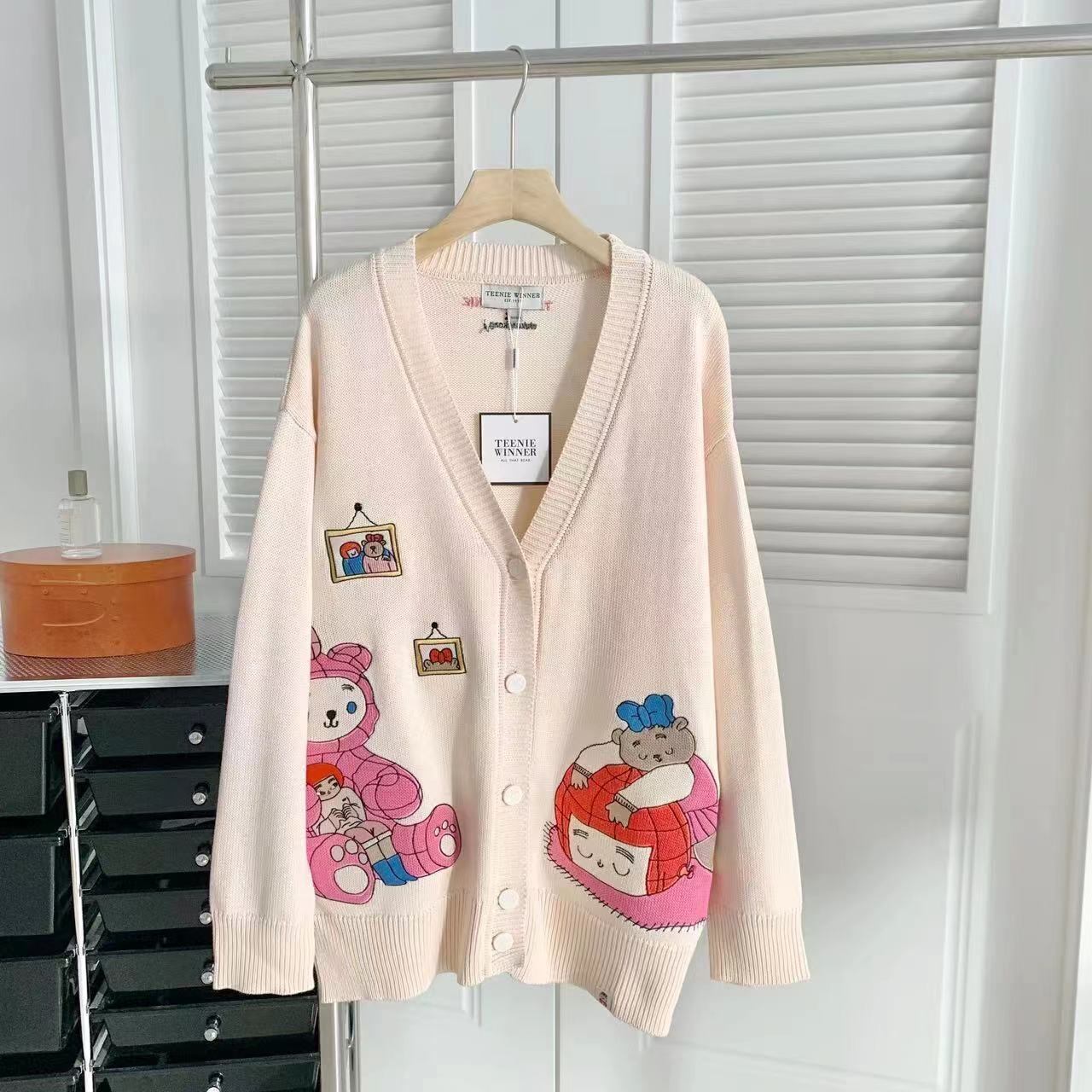 【outer】Vネックニットカーデ M21429