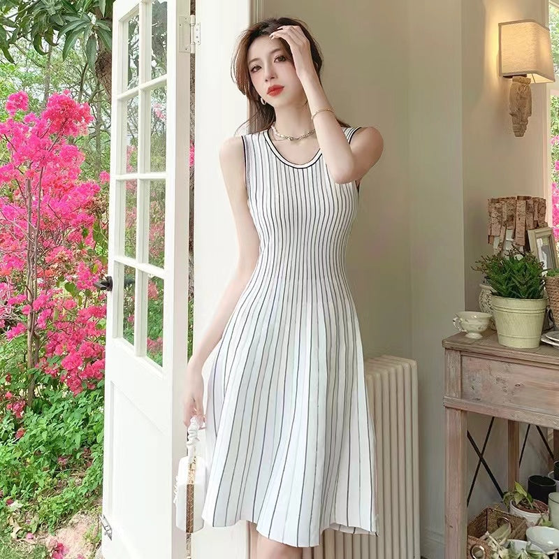 【Dress】ストラップ柄ワンピース W12177